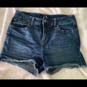 Medium Wash Gap Shorts